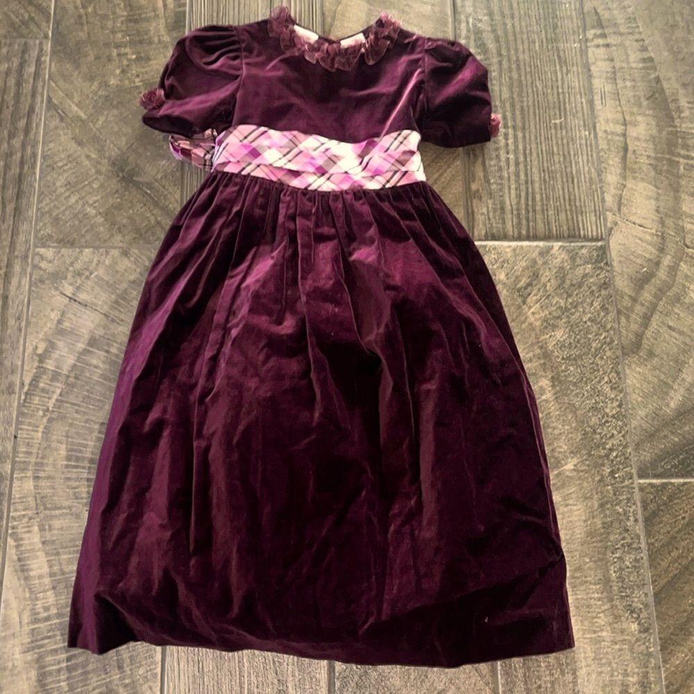 Laura Ashley girls burgundy & white velvet dress w/ petticoat underneath